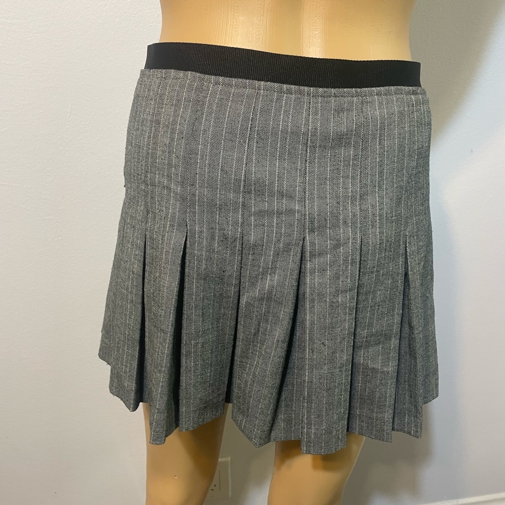 guess jeans pleated skirt size 31 in grey - Picture 2 of 7